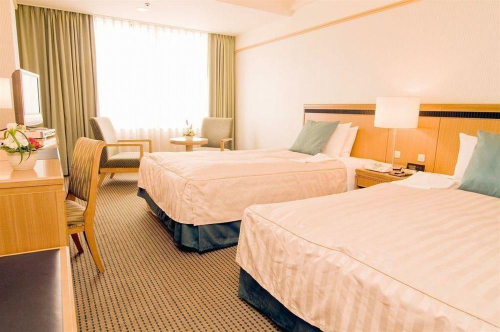 Orion Hotel Naha Bagian luar foto